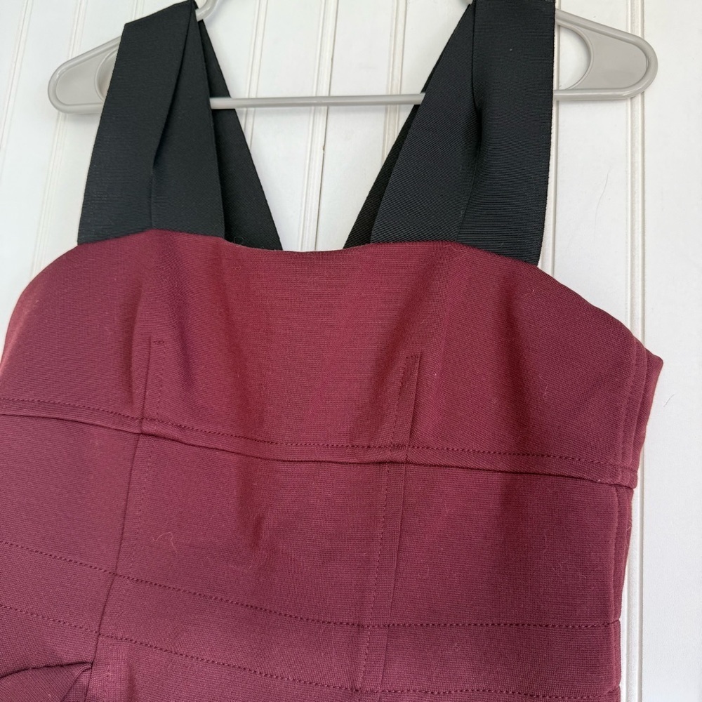 Marc Jacobs Size 8 Black Burgundy Sleeveless Wool Ponte Peplum Sheath Dress - Picture 2 of 4